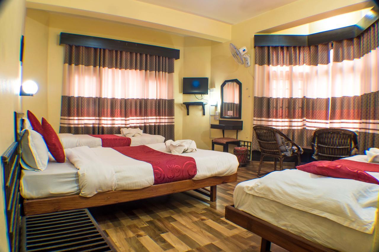 Hotel Meera ポカラ エクステリア 写真